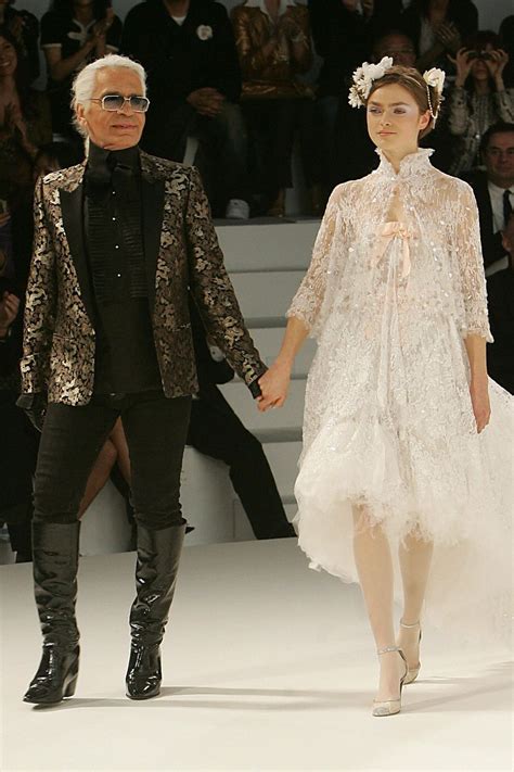 chanel catwalk karl lagerfeld|karl lagerfeld chanel moments.